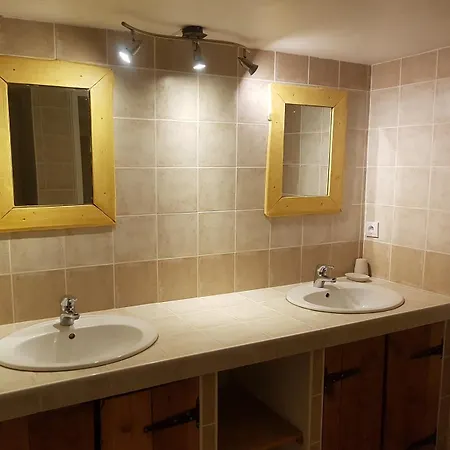 בית נופש La Miellerie Du Bout Du Monde La Valbonnette